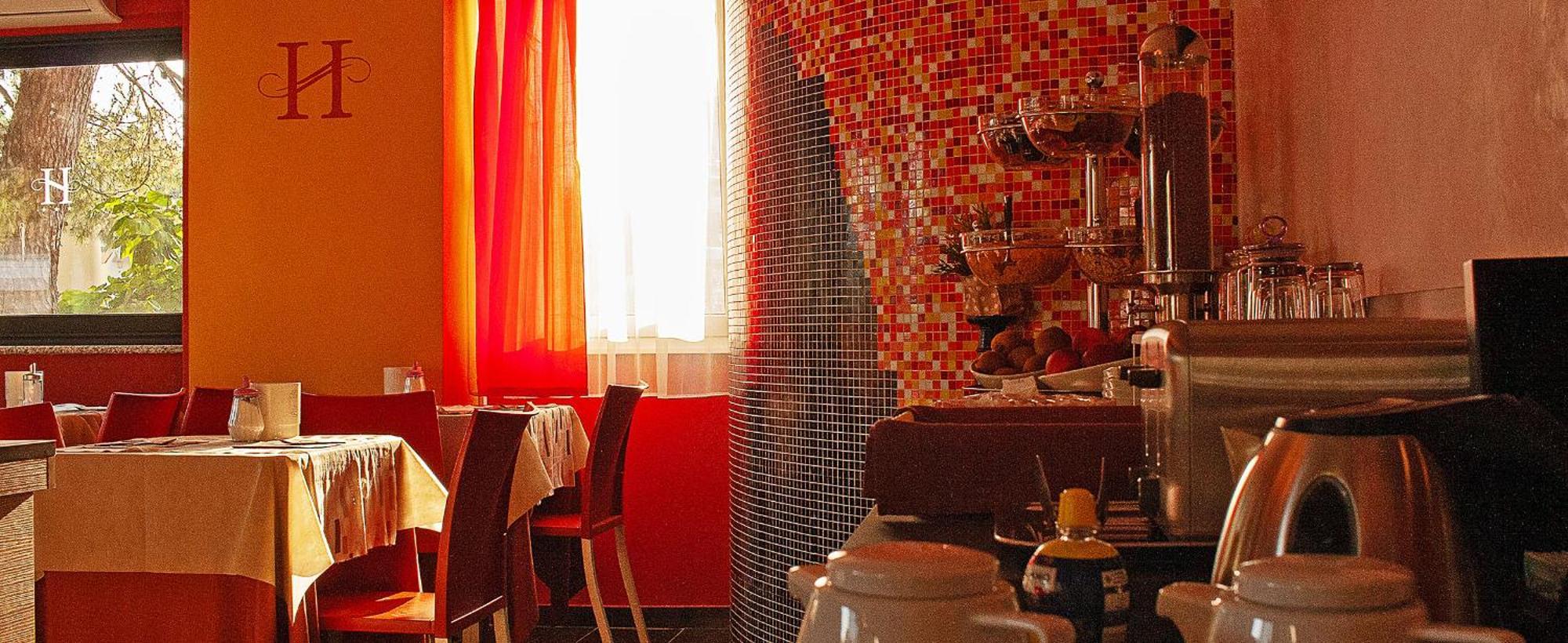 Hotel Savoia ลินญาโน ซับเบียโดโร ภายนอก รูปภาพ