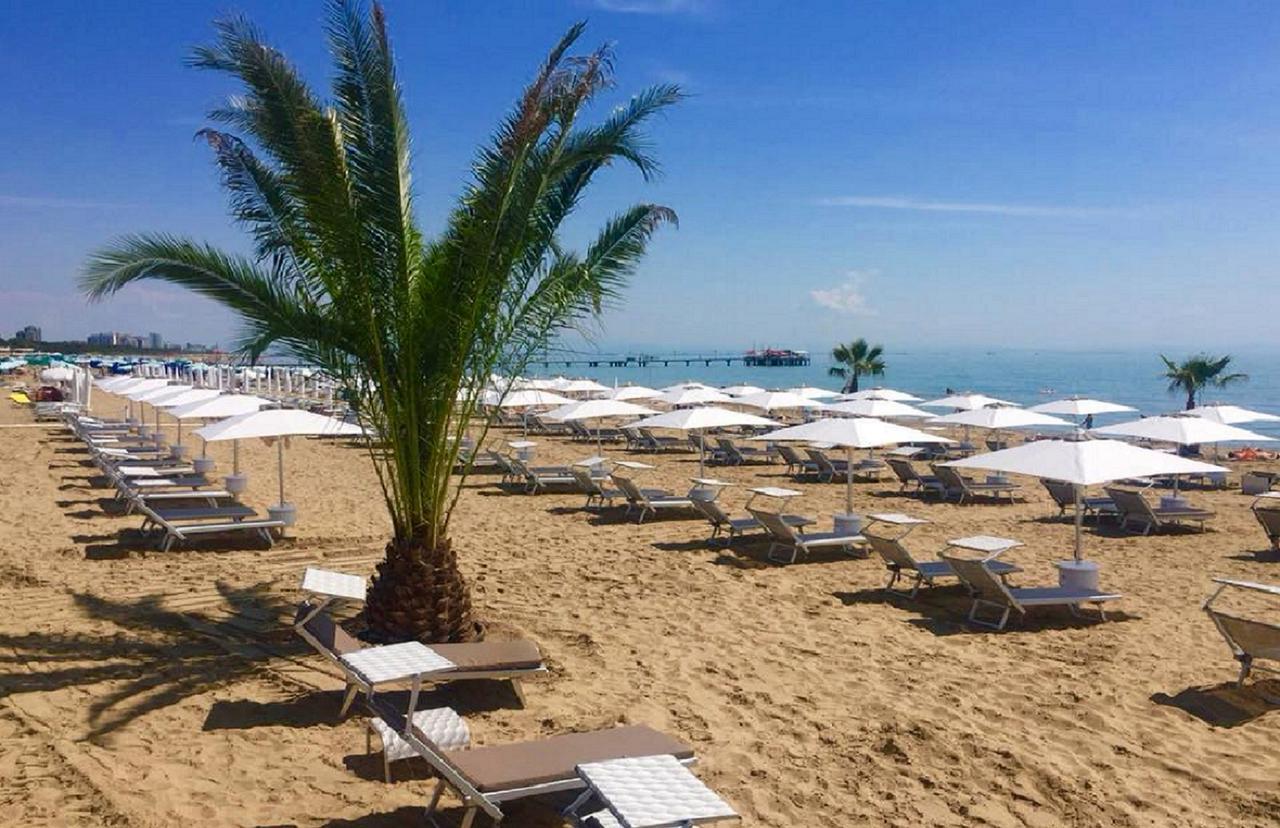 Hotel Savoia ลินญาโน ซับเบียโดโร ภายนอก รูปภาพ